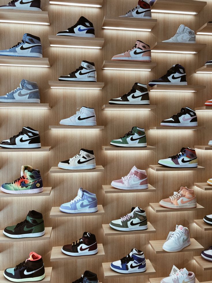 SHOES